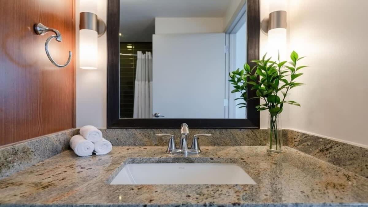 22Nd Fl Bold Cozysuites With Pool, Gym Dallas Bagian luar foto