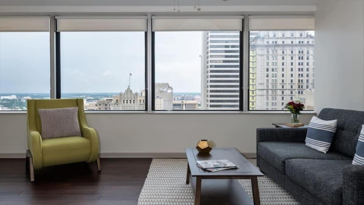22Nd Fl Bold Cozysuites With Pool, Gym Dallas Bagian luar foto